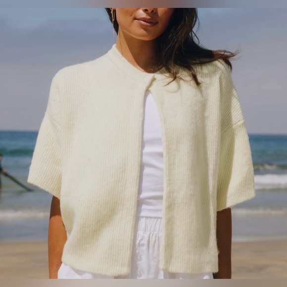 Daily Drills Short Sleeve One button Cardigan - Picture 3 of 5